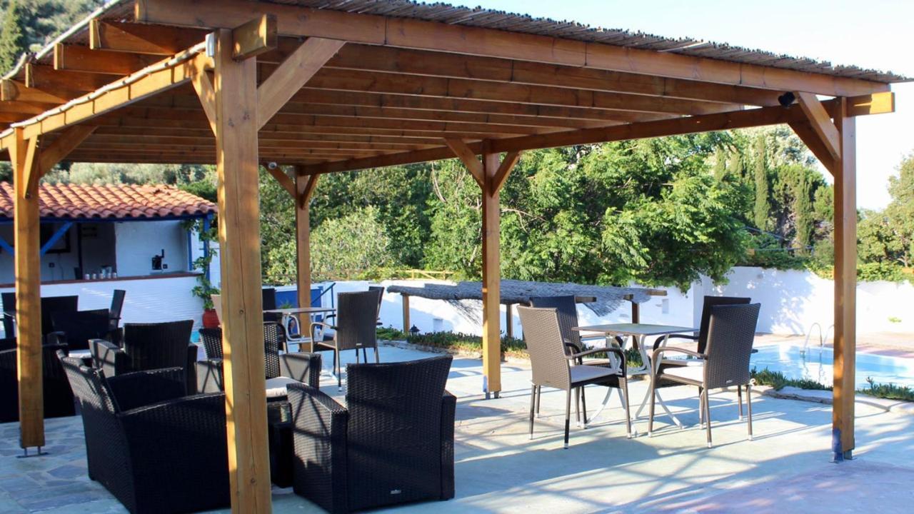 Sariza Spring Hotel Apikia  Екстер'єр фото